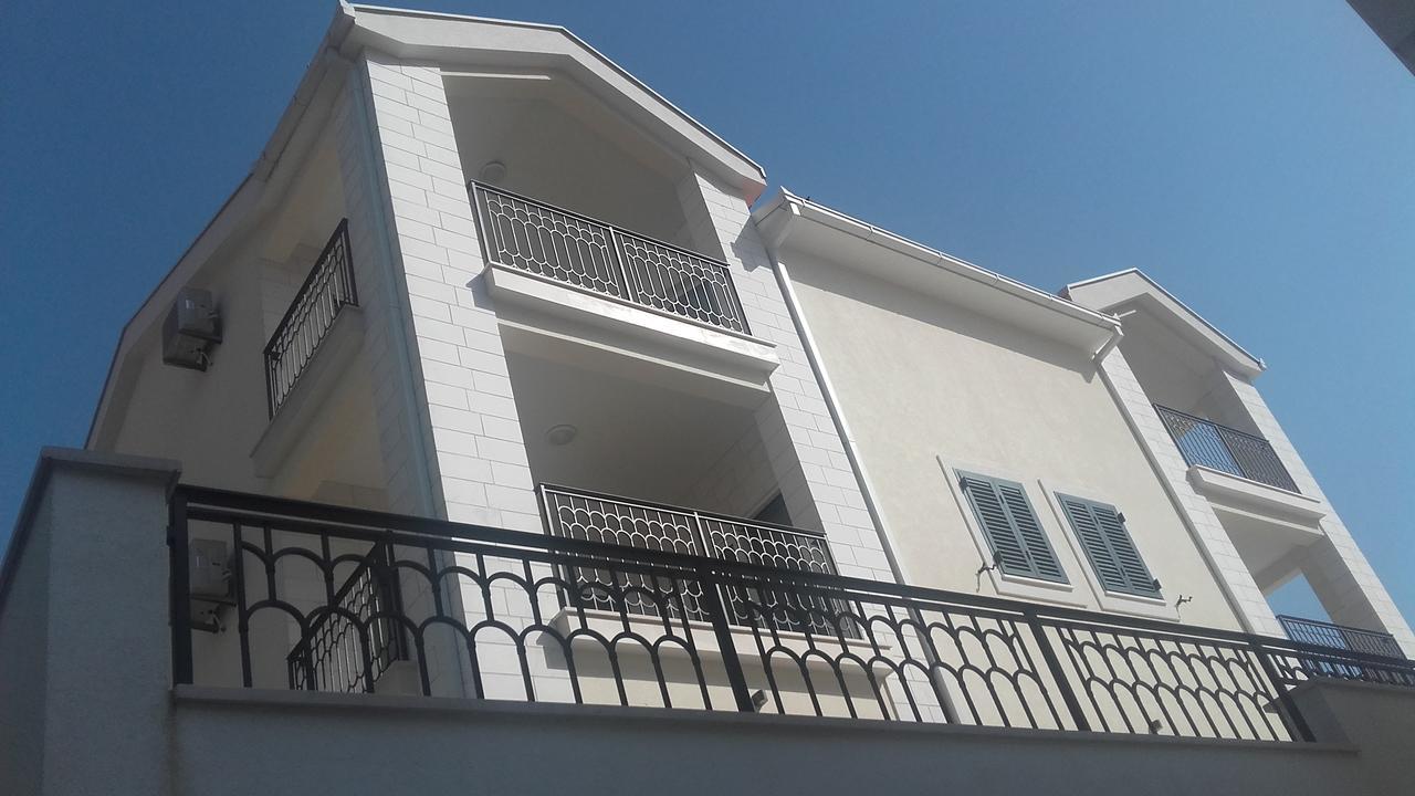 Melodia Del Mare 2 Daire Kotor Dış mekan fotoğraf